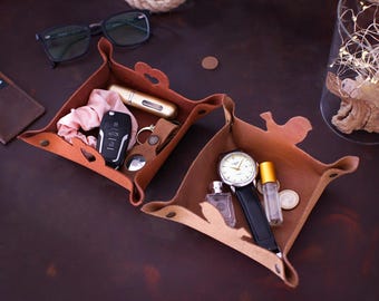 Bandeja de cuero personalizada para valet (6 formas diferentes), organizador de escritorio personalizado para hombre, regalo para mujer, soporte para dados, llaves y monedas.