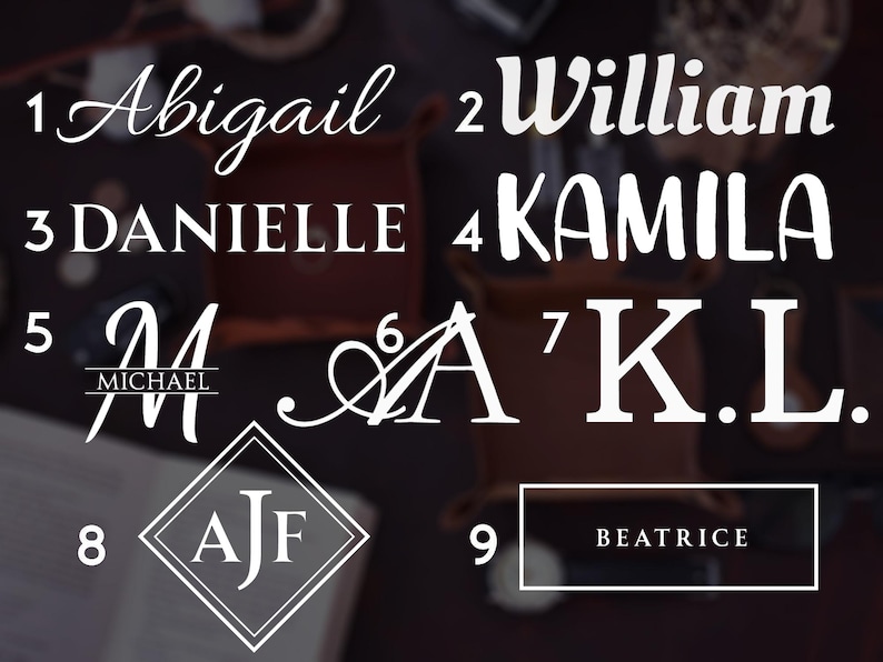 Op de afbeelding: Afbeelding met negen verschillende tekstontwerpen. De tekst bevat namen als Abigail, William, Danielle, Kamila, Michael en Beatrice, evenals initialen. De witte tekst is in verschillende lettertypen en stijlen, tegen een donkere achtergrond.