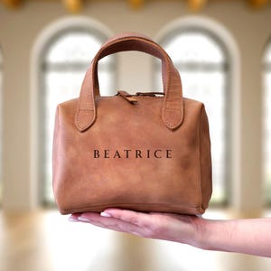 Personalisierte Leder Kosmetiktasche für Frauen, Cystom Reise Make-up Tasche, Eleganter Kulturbeutel, Leder Geldbörse mit Griff, Geschenk für Sie