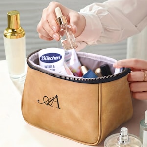 Personalized Leather Dopp Kit with Handle, Custom Toiletry Case with Zipper, Men Gifts, Engraved Travel Cosmetic Organizer, Bridesmaid Gifts