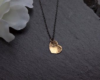 Gold heart necklace, dainty gold heart pendant, dainty heart necklace, delicate heart necklace, minimalist necklace, minimalist jewelry