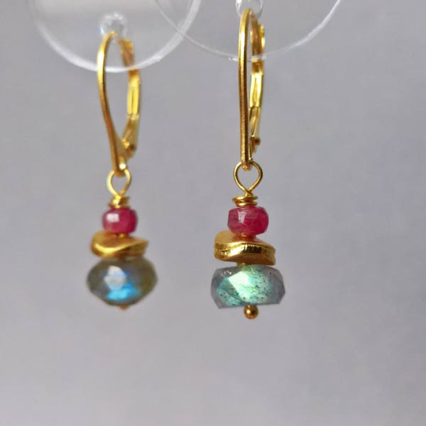 Labradorite and ruby drop earrings, ruby gold earrings, ruby gift earrings, labradorite gold earrings dangle, gold labradorite earrings