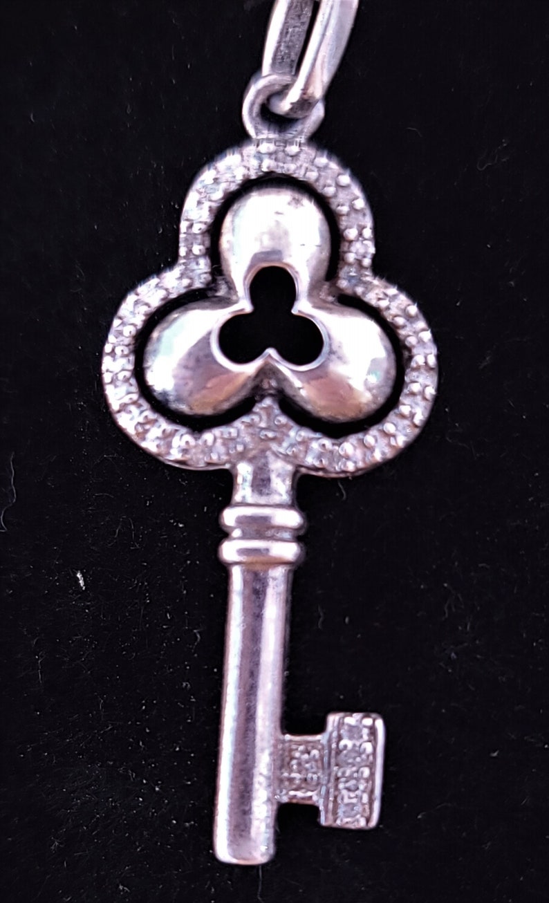 Charm Bracciale Vintage Sterling Silver Puffy Heart Diamond Padlock Key 1940's 32.64g immagine 3