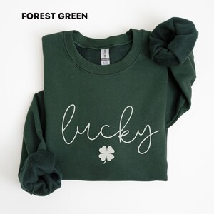 Retro Shamrock Sweatshirt Women Shenanigan Hoodie Cute St Patrick Day Crewneck Lucky Irish Distressed Four Leaf Clover Vintage Teacher Shirt