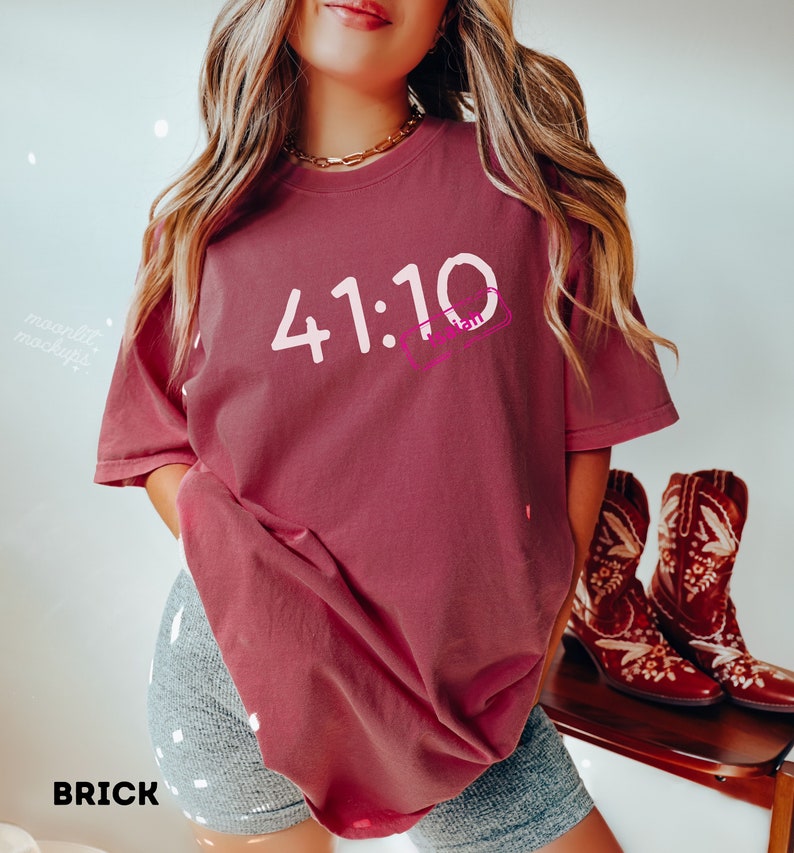 Colores cómodos Camisa minimalista Biblia rosa Camiseta de moda Regalo para camisa cristiana Isaías 41 10 Camiseta Camisa religiosa de gran tamaño de moda Brick