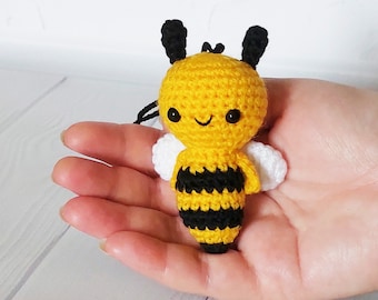 Crochet Bee Car Charm: Handmade Bumblebee Rearview Mirror Decor