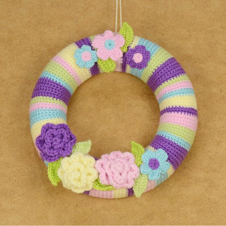 Crochet door wreath Wall hanging Small flower decor Knitted Etsy