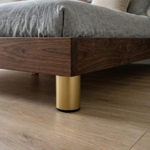4x Round metal furniture feet -  Sofa, Cabinet & Bed Replacement legs