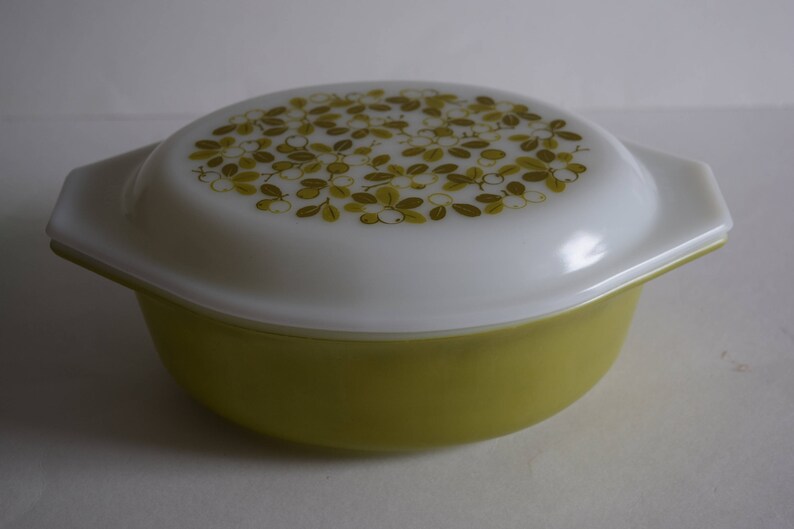 Verd\u00e9 Casserole Dish