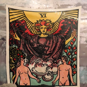 El tapiz de la carta del tarot de los amantes - Rider Waite El tapiz de los amantes