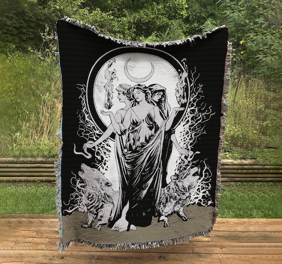 Moon Goddess Hecate Woven Throw Blanket Wiccan Woven Black Tapestry Hekate Witchy Blanket Etsy Canada