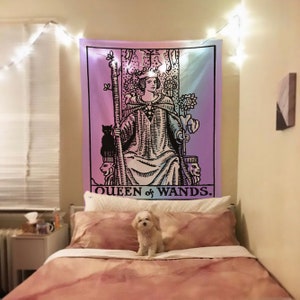 Tapiz Reina de Bastos - Rider Waite Reina de Bastos Carta del Tarot Pastel Goth Tela decorativa