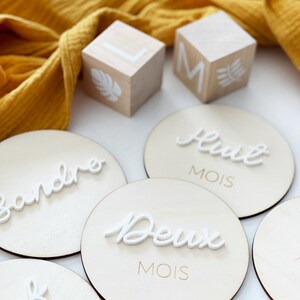 Cartes étapes Bois & acrylique Blanc - carte étape 12 mois - idée cadeau naissance - accessoire photo bébé - suivi évolution - bienvenue image 2