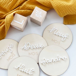 Cartes étapes Bois & acrylique Blanc - carte étape 12 mois - idée cadeau naissance - accessoire photo bébé - suivi évolution - bienvenue image 4