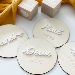 Cartes étapes Bois & acrylique Blanc - carte étape 12 mois - idée cadeau naissance - accessoire photo bébé - suivi évolution - bienvenue image 3