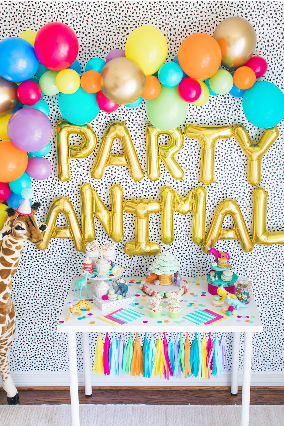 Party Animal Letter Balloons Party Animal Party Decor Etsy 日本