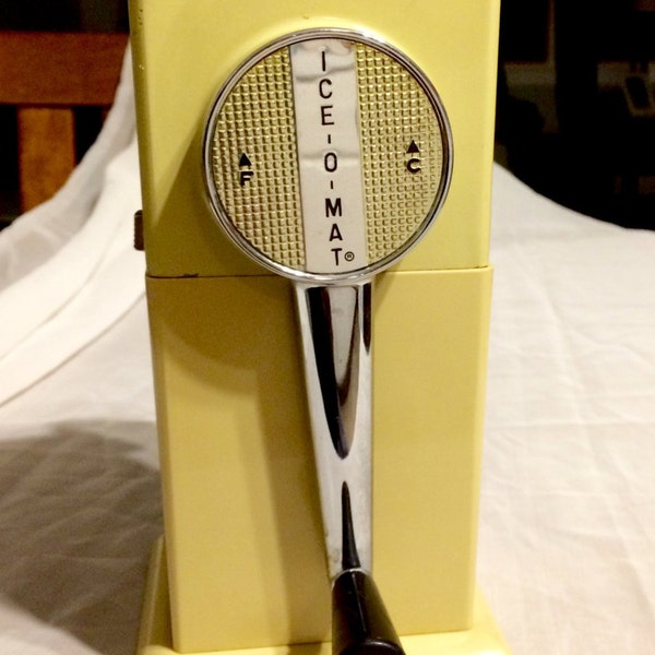 Free Shipping! Vintage Ice O Mat Ice Crusher