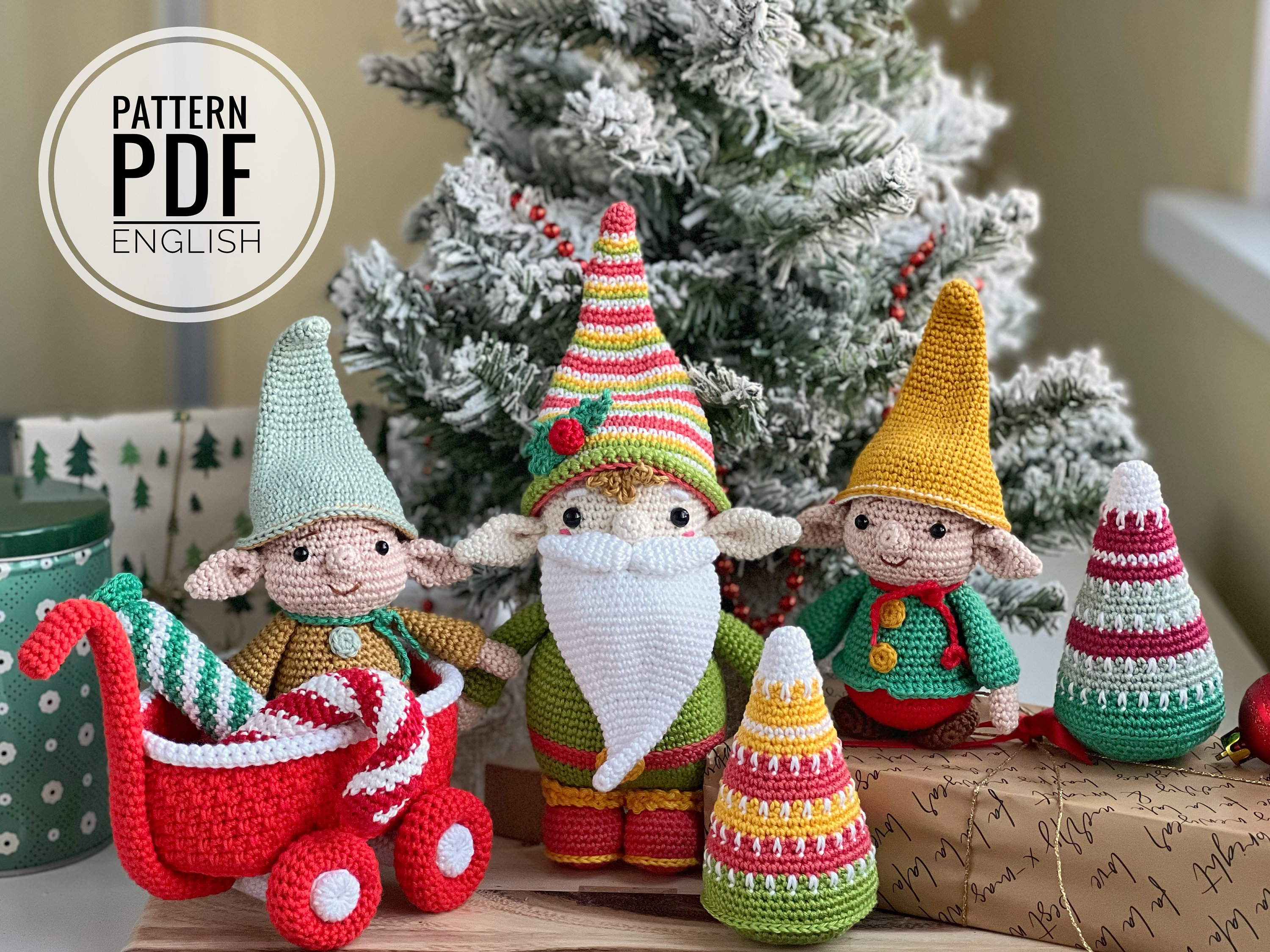 39 Christmas Gnome Crochet Patterns for Cozy Holiday Decorating 31 Crochet Christmas Gnomes with Cart & Tree