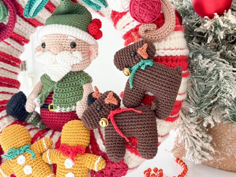 Crochet Christmas Wreath Pattern – Amigurumi Advent Decor (PDF) image 15