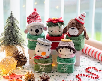 Schema per decorazioni natalizie all'uncinetto: cane, topo, pupazzo di neve, angelo, stella di Natale (PDF)