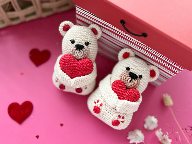 Crochet Valentines Bear /Pattern/PDF/English only/ Valentines toy, Valentines Bear, Amigurumi, Crochet Bear with Heart image 6