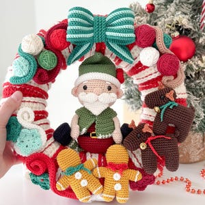 Crochet Christmas Wreath Pattern – Amigurumi Advent Decor (PDF) image 1