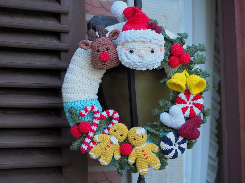 Christmas Wreath Pattern