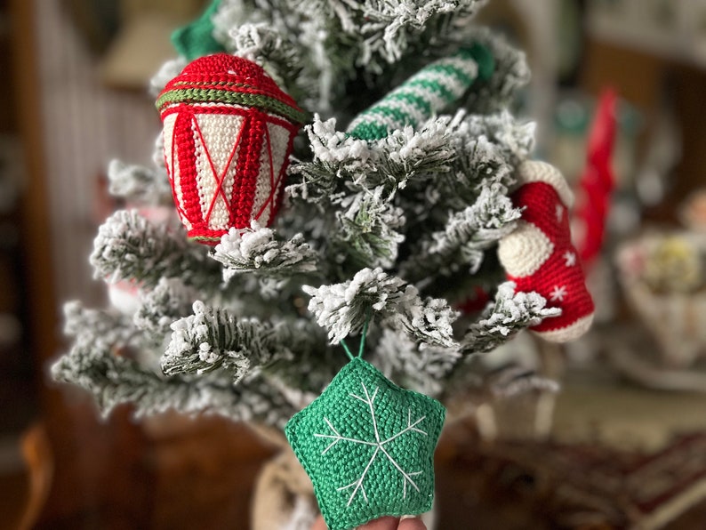 Crochet Christmas Ornaments: flashlight, gingerbread house, star, heart, glove, sock, candy and drum/Pattern/English only/PDF, Christmas image 8