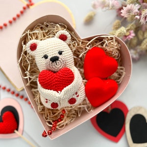 Crochet Valentines Bear /Pattern/PDF/English only/ Valentines toy, Valentines Bear, Amigurumi, Crochet Bear with Heart image 10