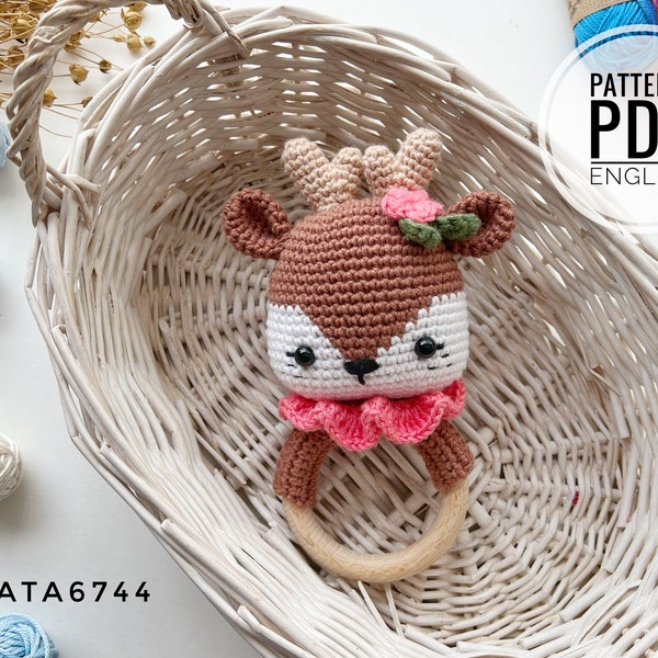 Crochet Reindeer Rattle/Teether, Holder, Pattern, PDF, English and German, Amigurumi, Baby shower, baby toy, Handmade