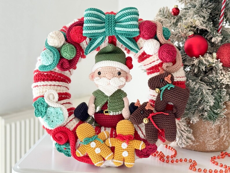 Crochet Christmas Wreath Pattern – Amigurumi Advent Decor (PDF) image 5