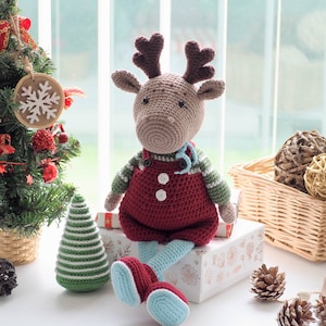 Crochet Christmas Reindeer /Pattern/PDF/English only/ Christmas Toy, Christmas decoration toy, Amigurumi, Crochet Reindeer, Reindeer Toy