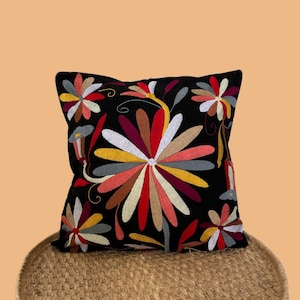 Almohada otomí, almohada mexicana, bordado otomí