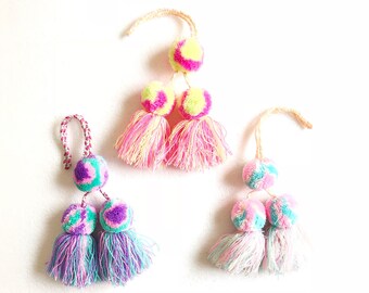 Handmade Mexican pom pom with tassel, Pom pom keychain for bags, pom pom bag charm, pom pom garland with tassel