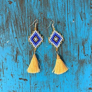 Huichol earrings, Mexican earrings, huichol jewelry