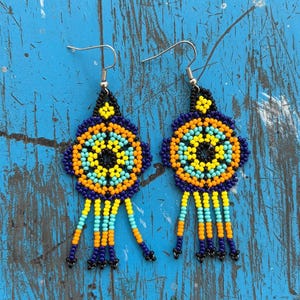 Huichol earrings, Mexican earrings, mexican jewelry, mexican beaded earrings