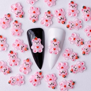 Dije de uña de oso rosa kawaii