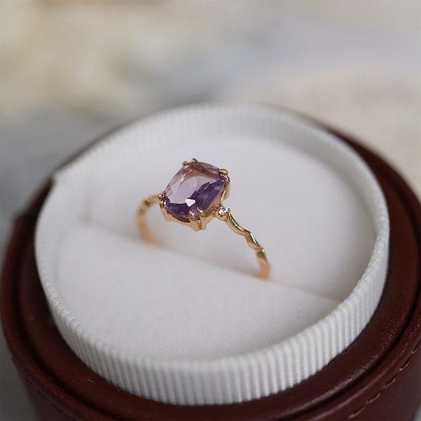 Vintage Amethyst Engagement Ring, Amethyst Ring For Women, 14k Gold Minimalist Ring, Raw Stone Ring, Gift For Her, Valentines Day Gift