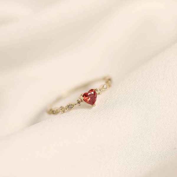 Vintage Ruby Engagement Ring, Ruby Ring For Women, 14k Gold Minimalist Ring, Raw Stone Ring, Gift For Her, Valentines Day Gift