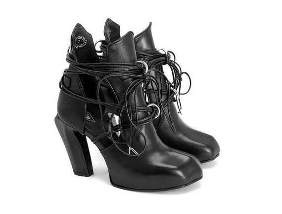 John Fluevog Shaguar TAWNY