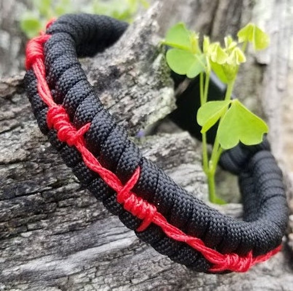 Thin Red Line Barbed Wire 550 Paracord Bracelet Firefighter -  Canada