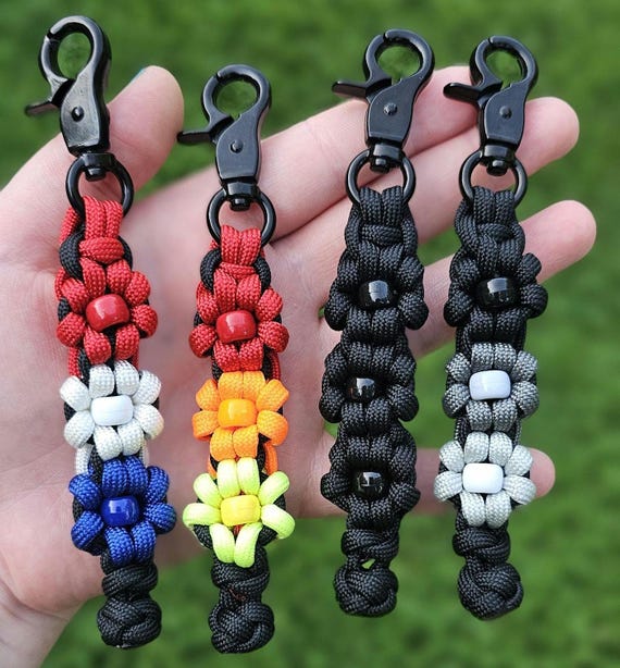 Paracord Flower Keychain, Accessory Toyota Color Gradient Retro