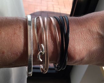 Bracelet d’enveloppement de cuir / or / étain / blanc / bracelet d’enveloppement / bracelet en cuir / nraclet d’enveloppement de cuir / bracelet de cordon /