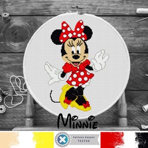 MINNIE MOUSE in PDF schema punto croce rossa, schema ricamo simpatico asilo nido animale Topolino contato schema punto croce, download immediato