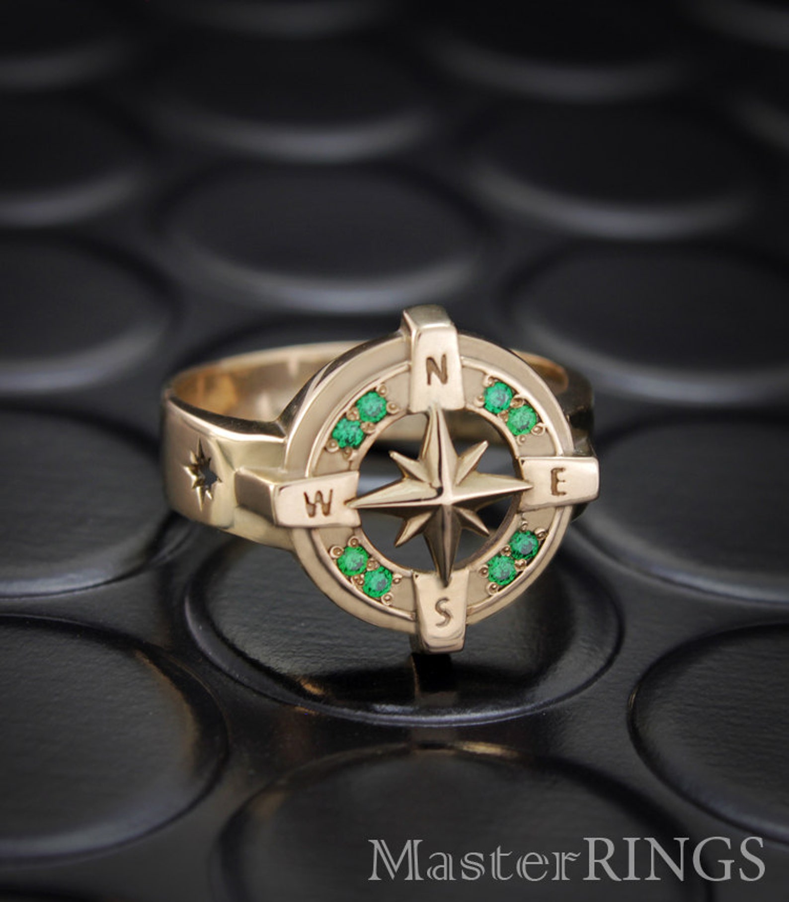 Compass signet ring Men emerald ring Wind rose ring Compass | Etsy