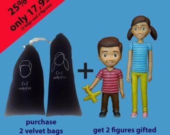 Velvet pouch & Figures