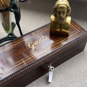 French glove or jewelry box in wood marquetry Antiques from the 19th Century Period N III