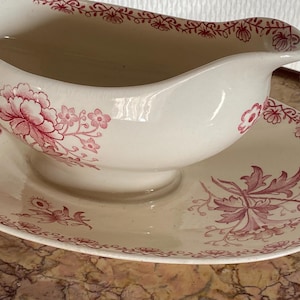 Superb Sarreguemines earthenware sauce boat, Alma model