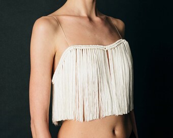 Weißes Coachella Top, Sexy Damen Tops, ALECTRONA CROP TOP, Tassel Halter Top, Boho Häkeltop für Strandhochzeiten, Rave Makramee Kleidung