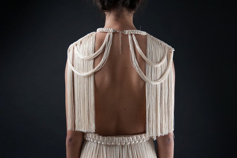 Hochzeitstrends 2022 - Brautkleider, Celestial, Tarot und mehr! Hochzeit Umhang Boho Stil Hochzeitstrend 2022